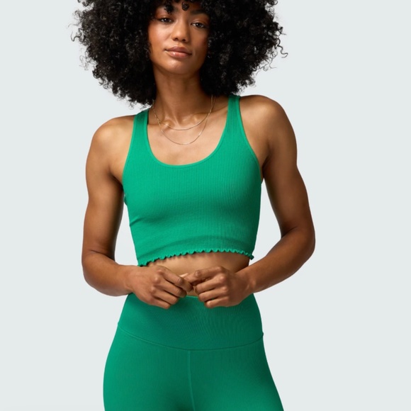 Amor crop tank // NWT - Picture 1 of 2